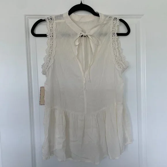 Love on a Hanger Boho Ivory Lace Trim Sleeveless Top – Tie Neck, Size M - Picture 6 of 8